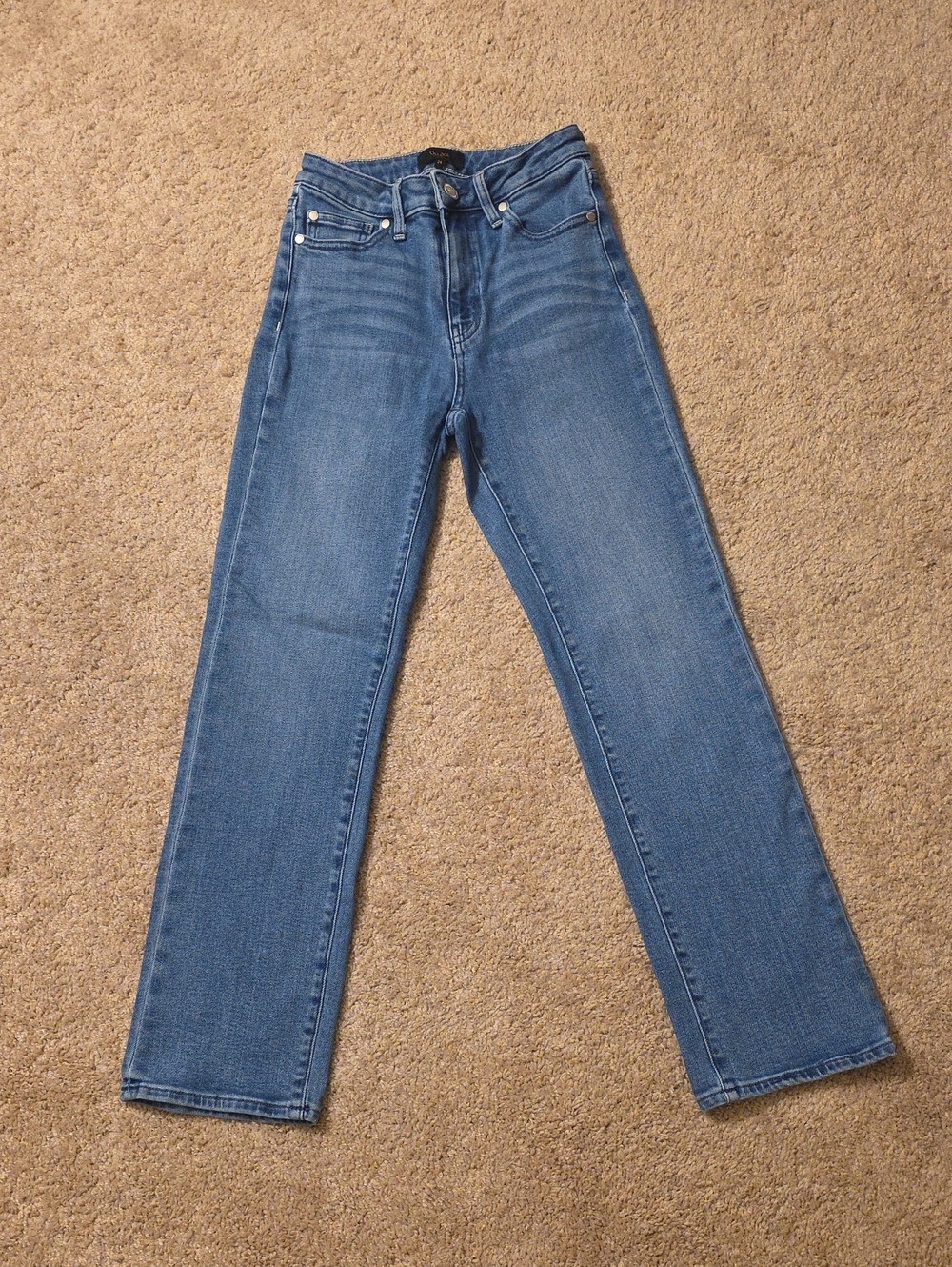 Quince Bella Women's Straight Leg Jeans in Medium Blue Wash